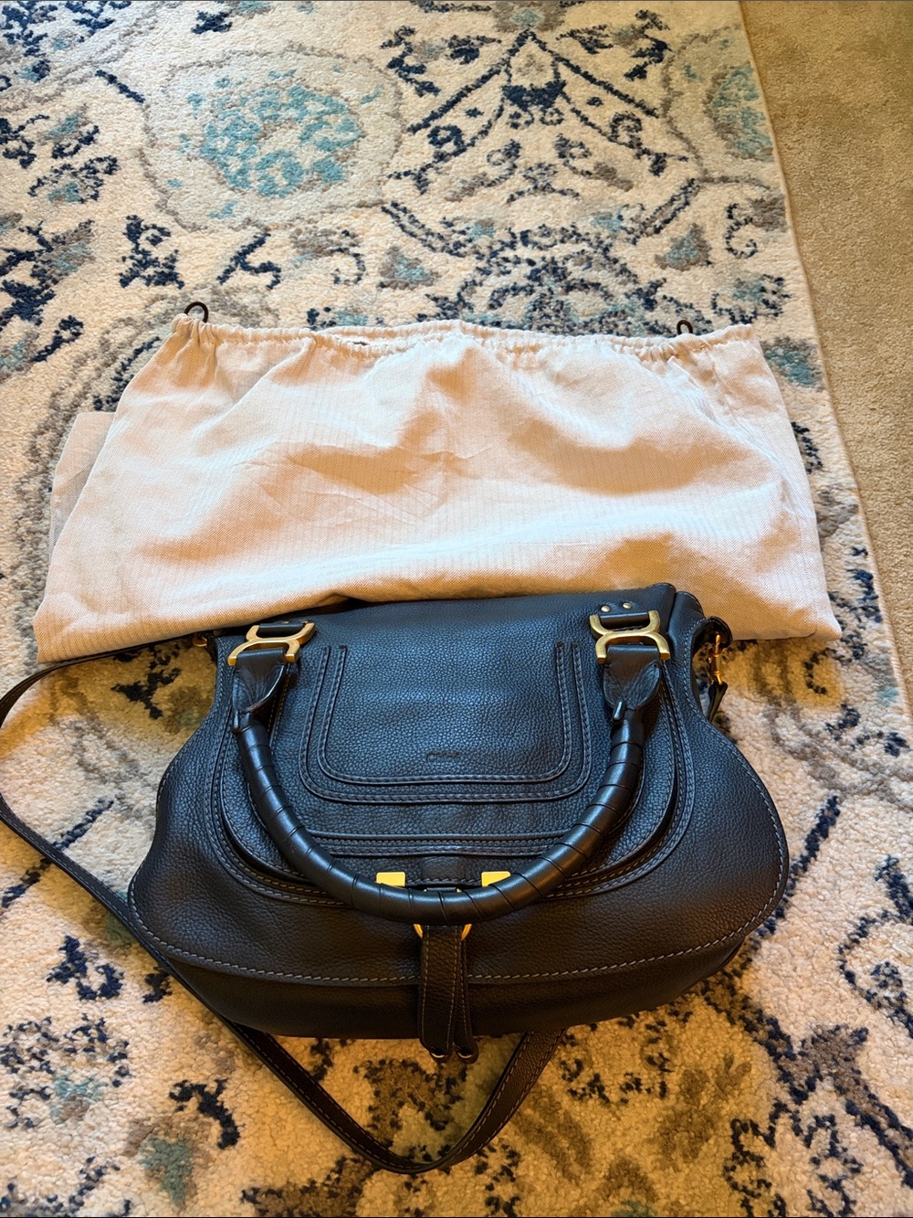 Chloé Black Leather Shoulder Bag with Gold Hardware - Picture 7 of 13